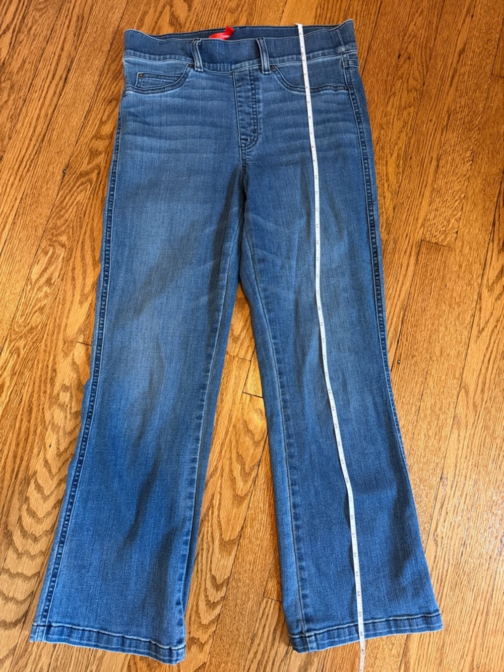 Spanx Women's Blue Denim Jeans -pull on cropped Leg size medium